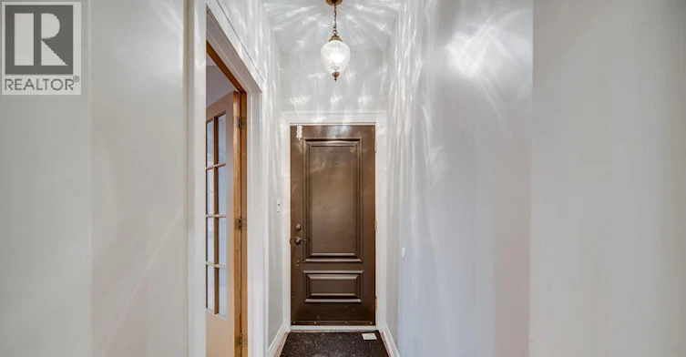 MAIN FLOOR-1346 Parent Avenue, Windsor, ON, N8X 4J3 - 3