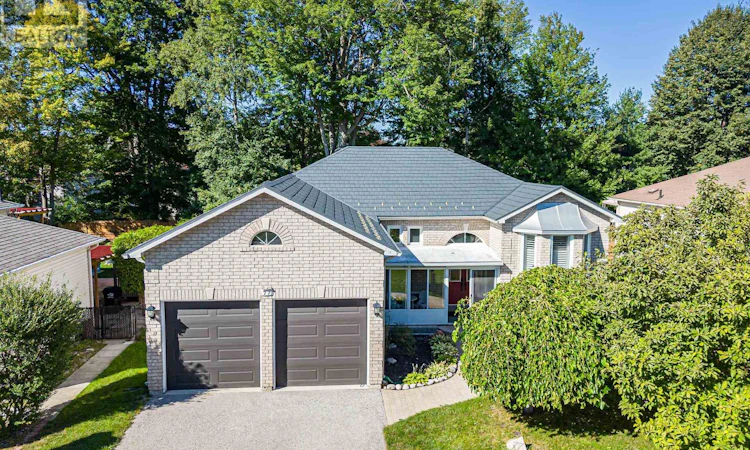 77 Silver Birch Avenue