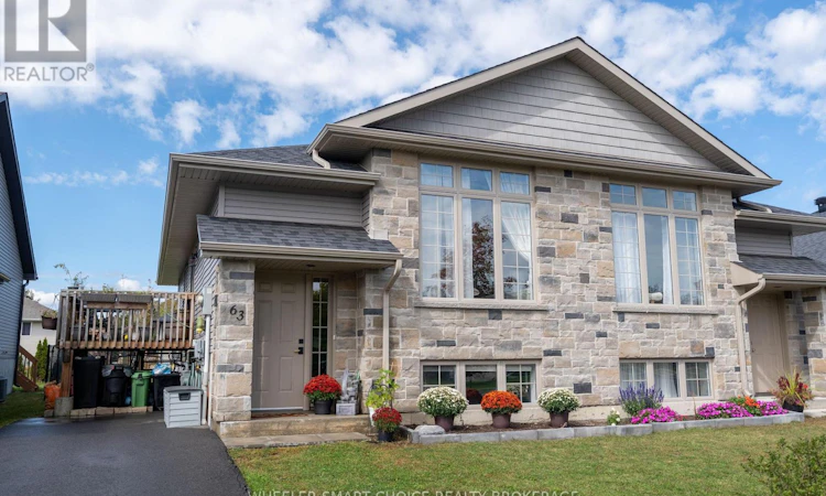 63 Mercier Avenue E