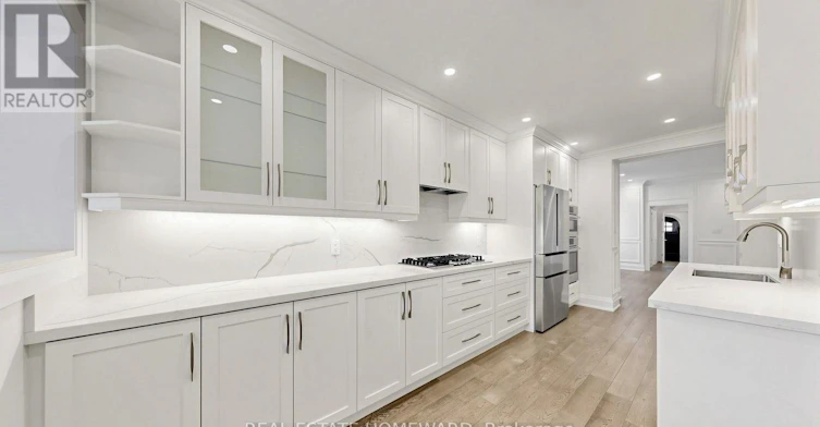 124 Kendal Avenue, Toronto, ON, M5R 1L9 - 9