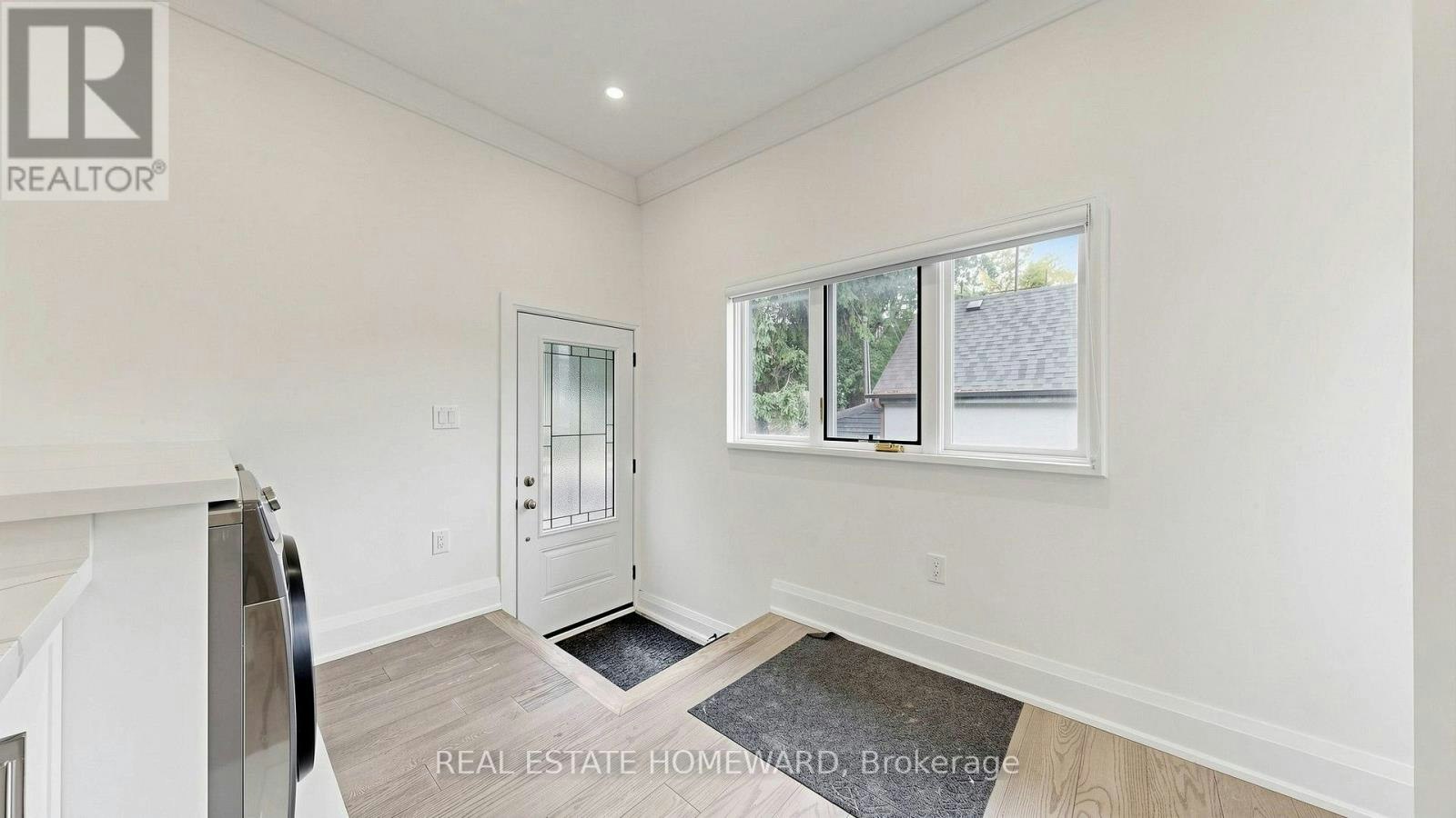 124 Kendal Avenue, Toronto, ON, M5R 1L9 - 24