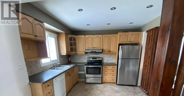 9 Whistling Hills Drive, Toronto, ON, M1V 2B6