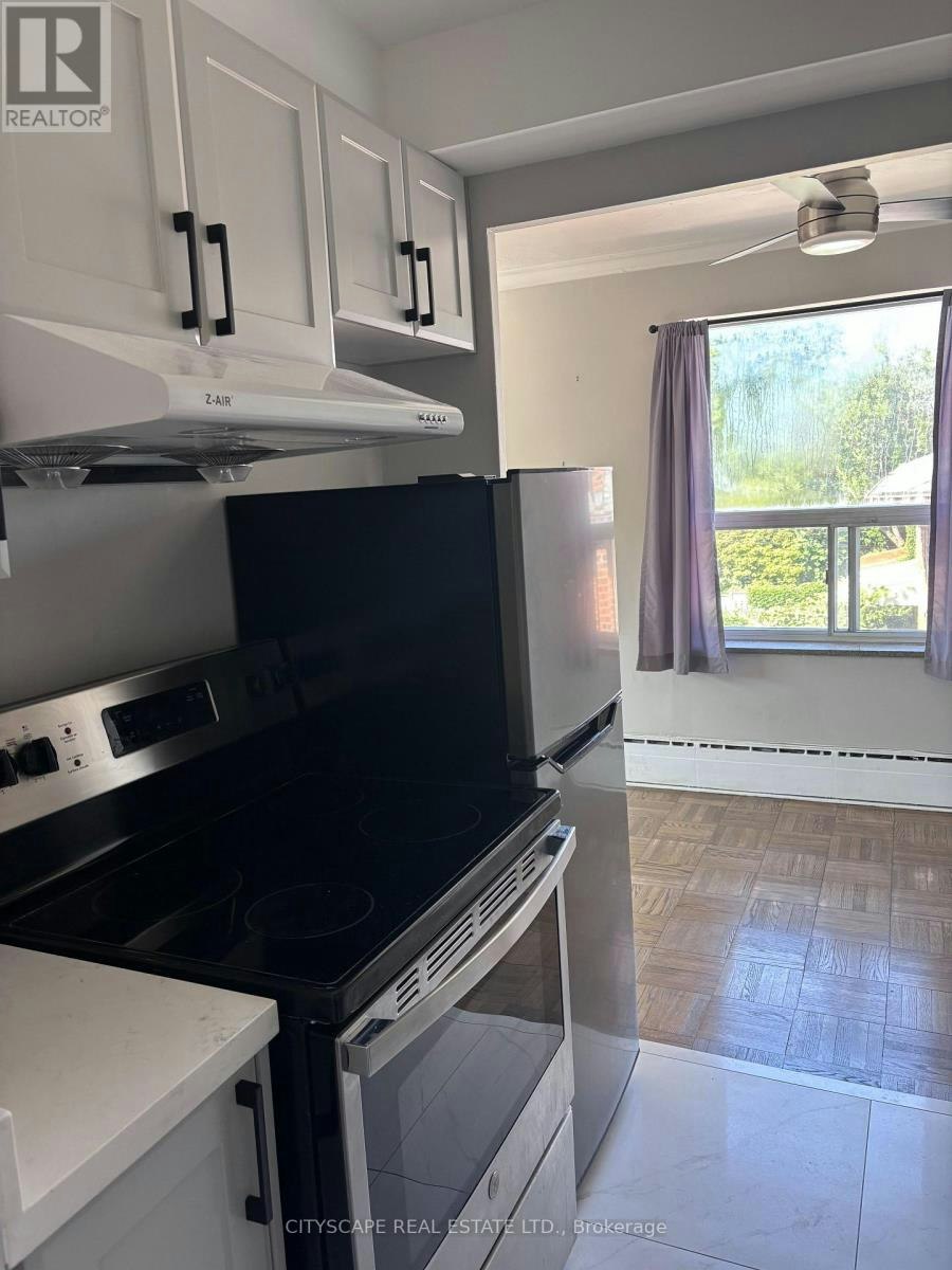 135 Sammon Avenue, Toronto, ON, M4J 1Y9 - 10