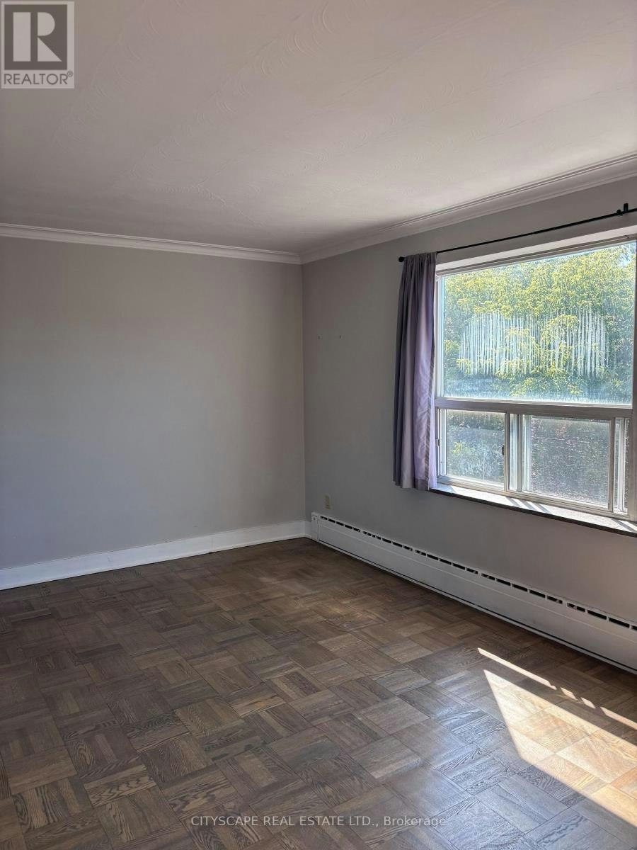 135 Sammon Avenue, Toronto, ON, M4J 1Y9 - 5