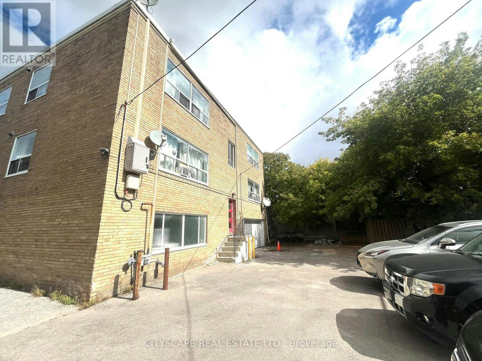 135 Sammon Avenue, Toronto, ON, M4J 1Y9 - 2