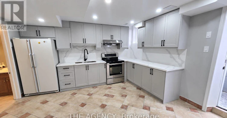 120 Valley Vista Drive, Vaughan, ON, L6A 0Z3 - 4