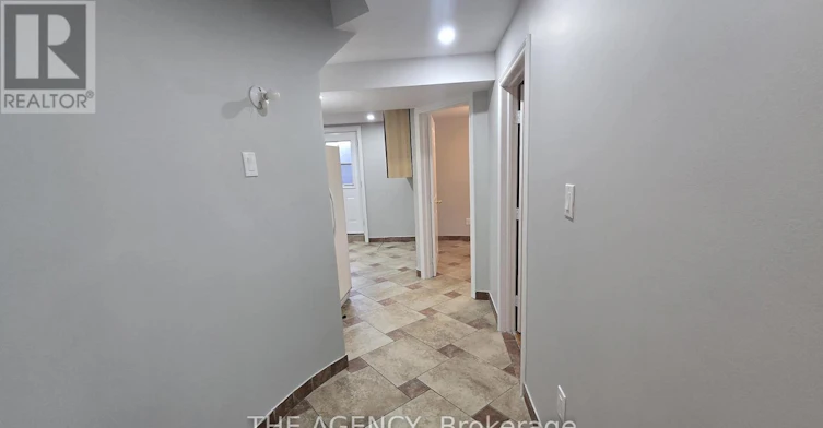 120 Valley Vista Drive, Vaughan, ON, L6A 0Z3 - 12