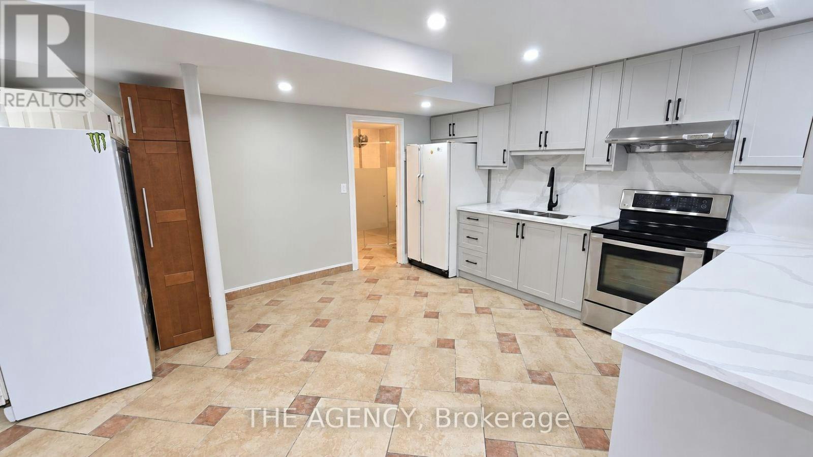 120 Valley Vista Drive, Vaughan, ON, L6A 0Z3 - 3
