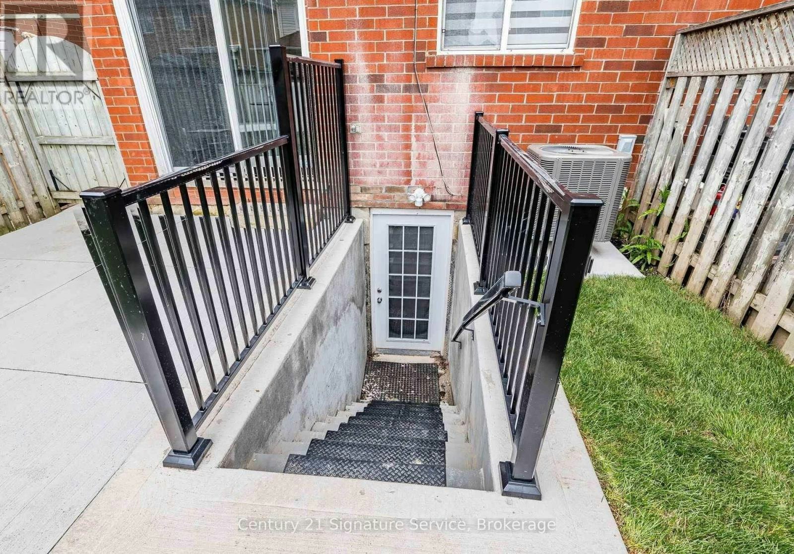 BASEMENT-7 Dunlop Court, Brampton, ON, L6X 4Z8 - 8