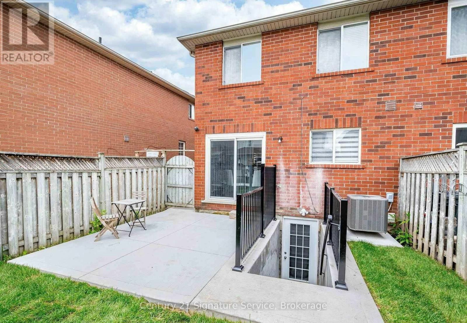 BASEMENT-7 Dunlop Court, Brampton, ON, L6X 4Z8 - 9