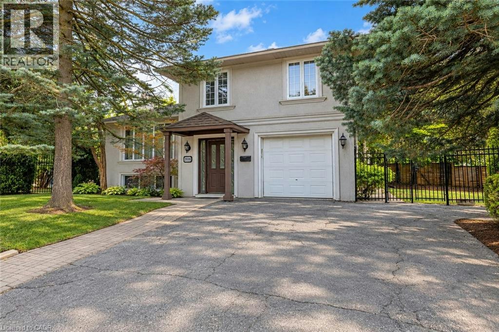 2039 Wakely Street, Oakville, ON, L6L 2K3