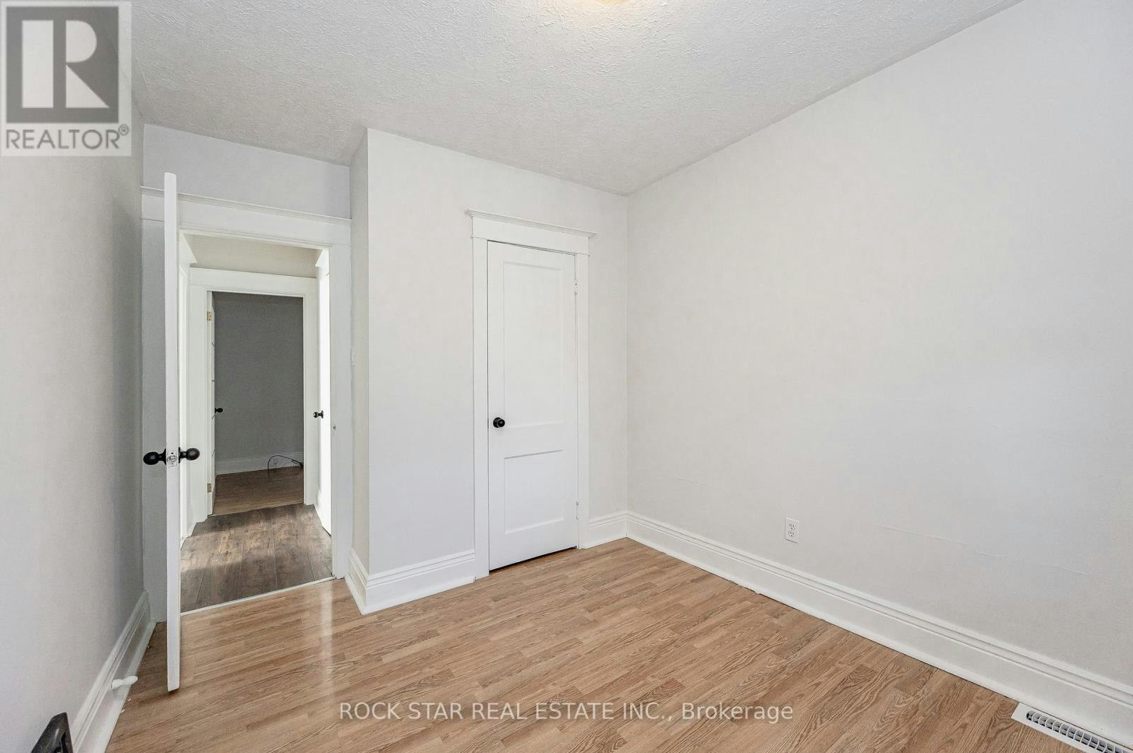 257 Tragina Avenue N, Hamilton, ON, L8H 5C9 - 11
