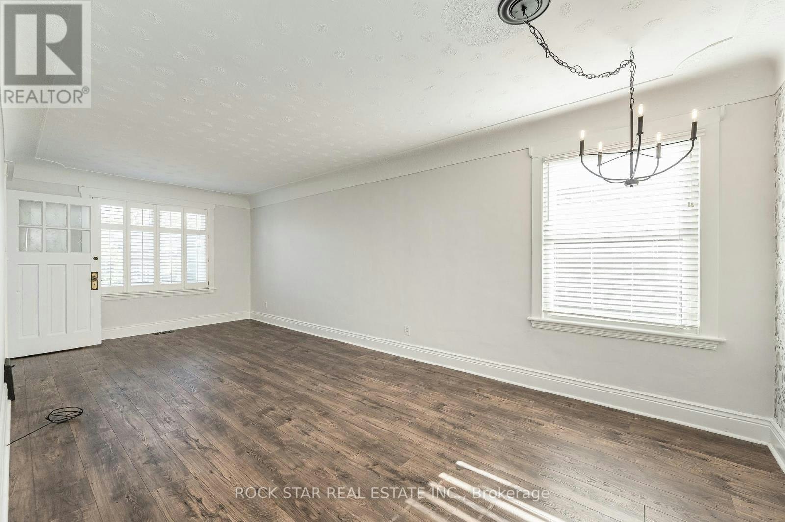 257 Tragina Avenue N, Hamilton, ON, L8H 5C9 - 4