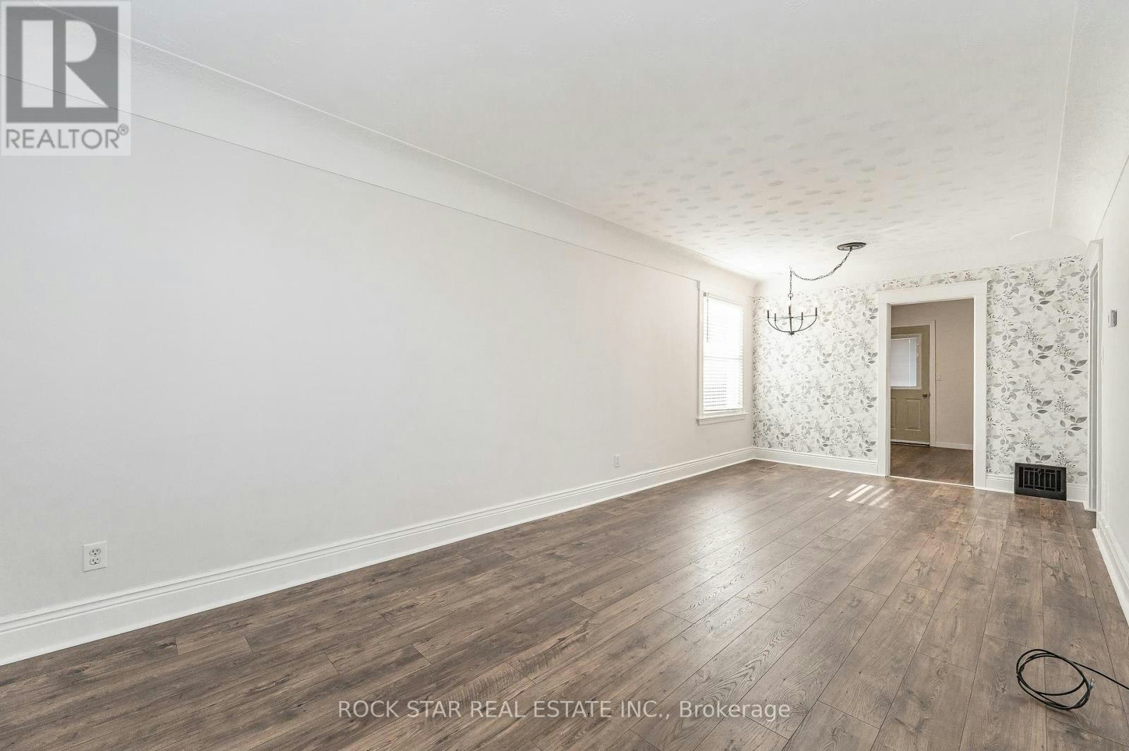 257 Tragina Avenue N, Hamilton, ON, L8H 5C9 - 6