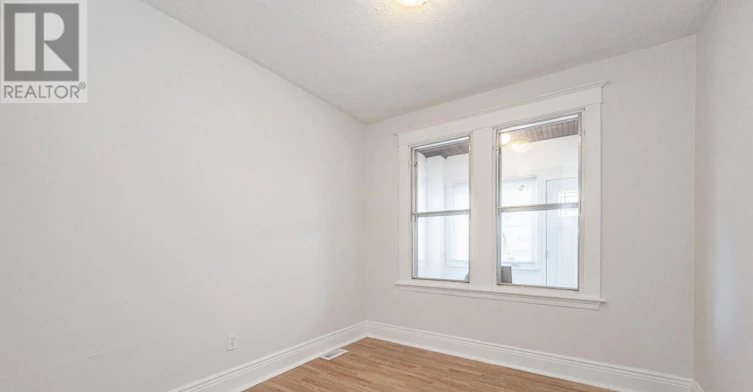 257 Tragina Avenue N, Hamilton, ON, L8H 5C9 - 10