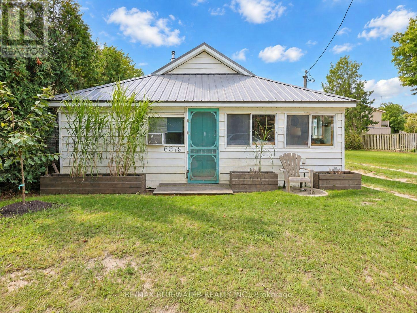 6379 West Parkway Drive, Lambton Shores, ON, N0N 1J0