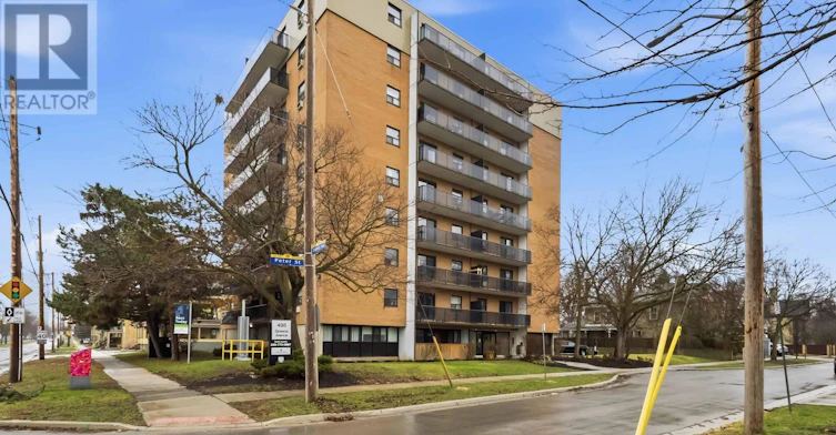 802-498 Queens Avenue, London, ON, N6B 3K9