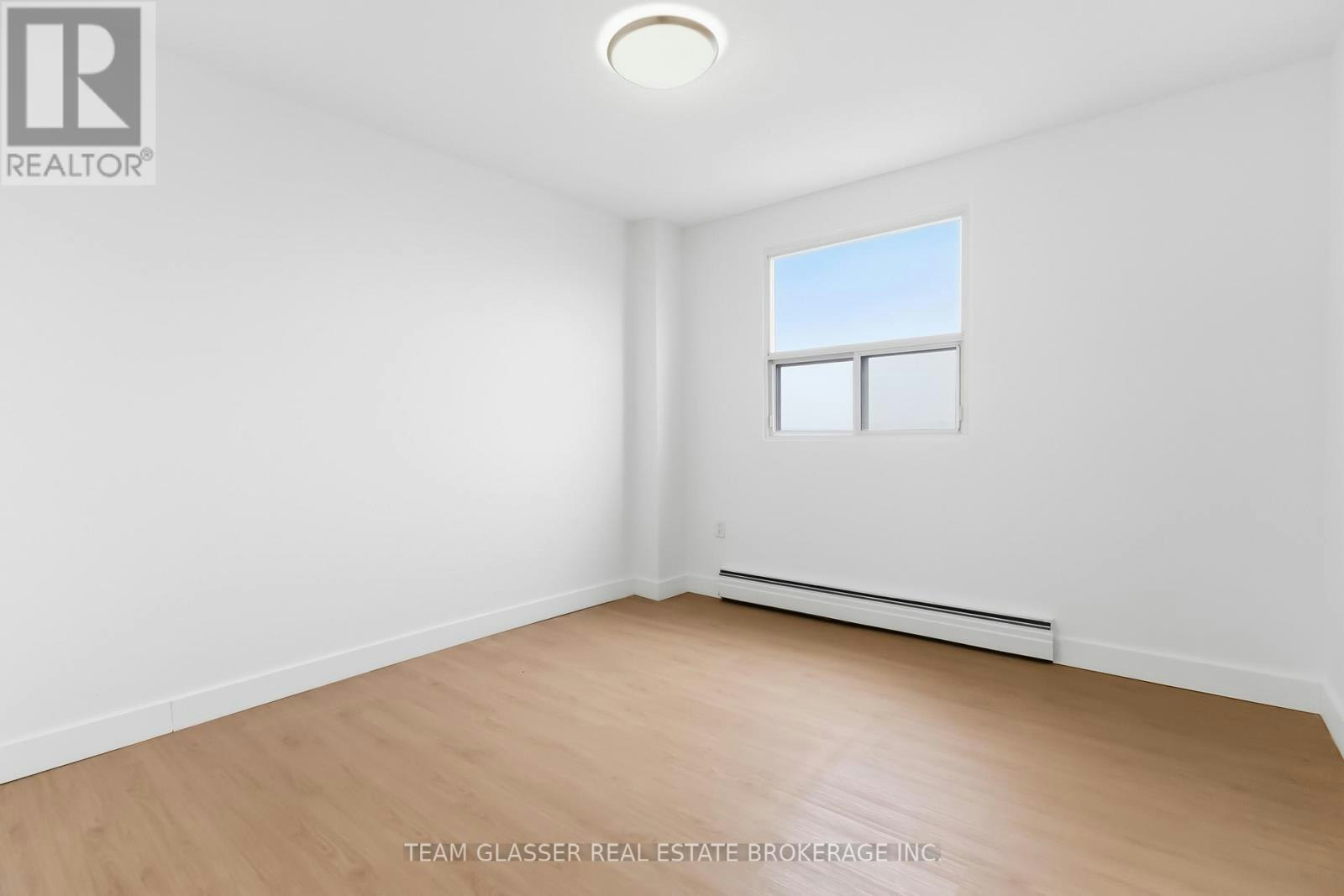 802-498 Queens Avenue, London, ON, N6B 3K9 - 14