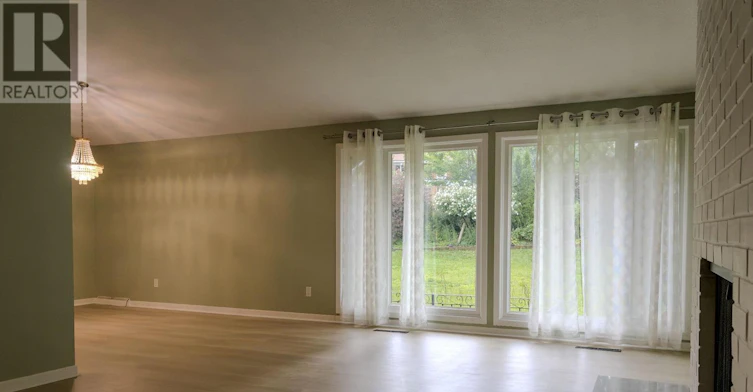 7285 Rolling Acres Crescent, Niagara Falls, ON, L2J 1E5 - 6