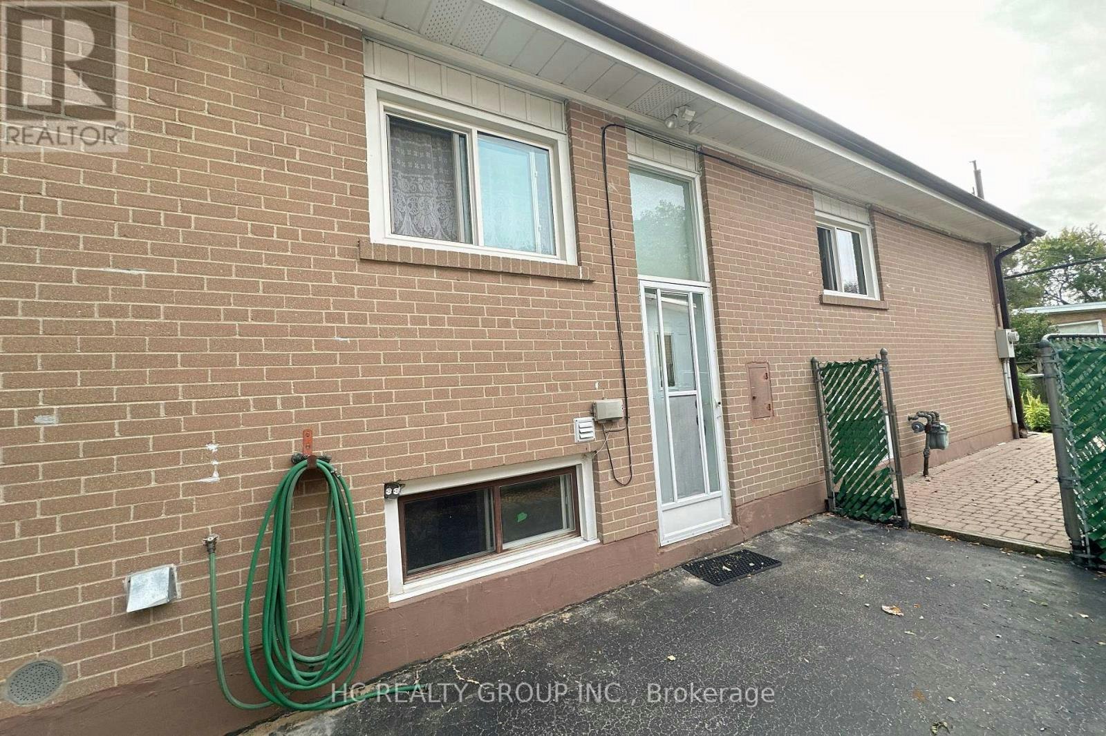 BASEMENT-23 Pynford Crescent, Toronto, ON, M3A 1W7 - 3