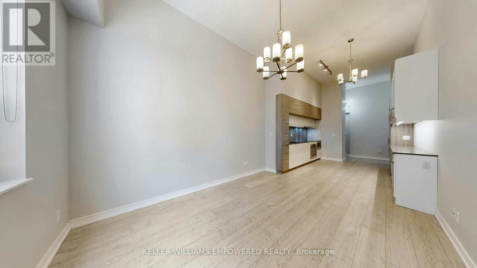 307-88 Scott Street, Toronto, ON, M5E 0A9
