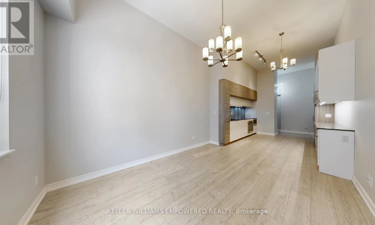 307-88 Scott Street