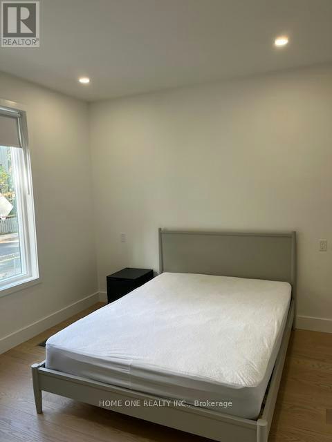 101-35 Denison Avenue, Toronto, ON, M5T 2M6 - 4