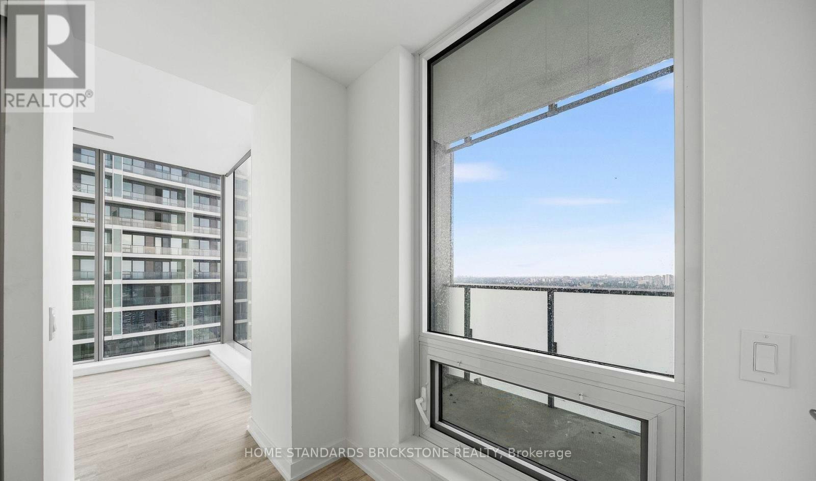 N2208-7 Golden Lion Heights, Toronto, ON, M2M 4E7 - 5
