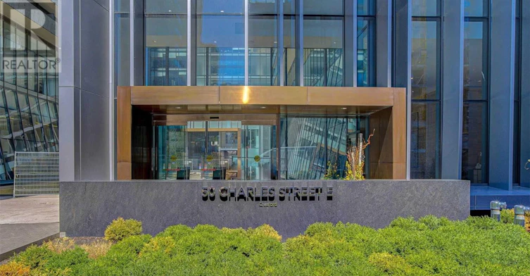 LPH5202-50 Charles Street E, Toronto, ON, M4Y 1T1 - 3