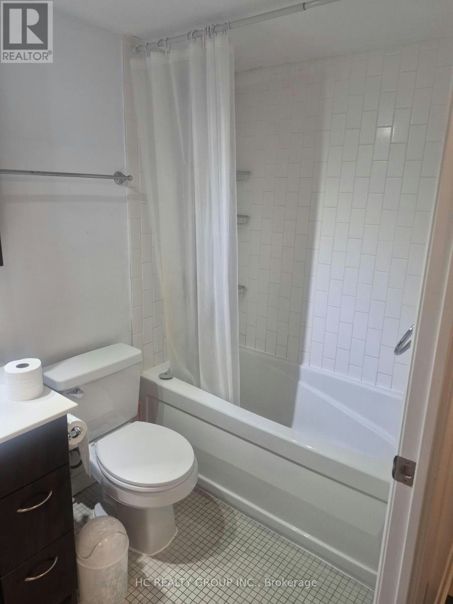 728-111 Elizabeth Street, Toronto, ON, M5G 1P7 - 14