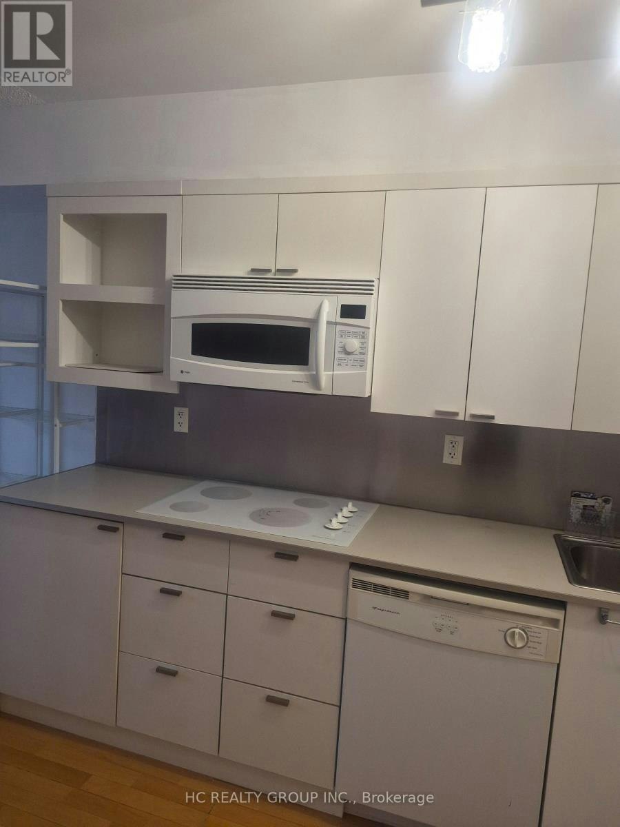 728-111 Elizabeth Street, Toronto, ON, M5G 1P7 - 17