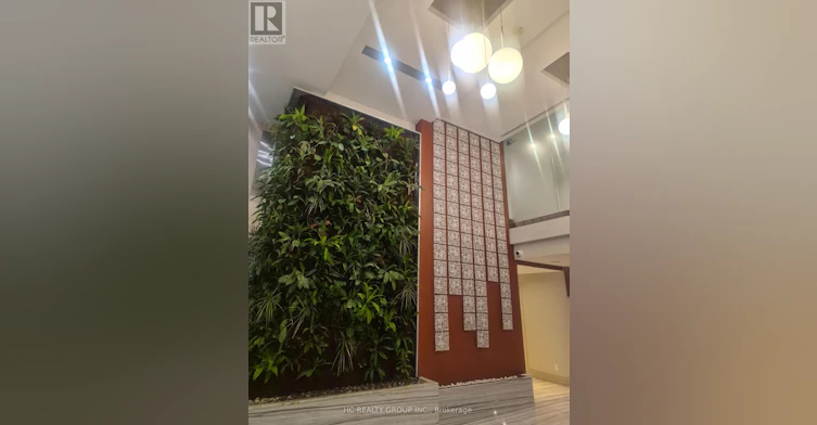 728-111 Elizabeth Street, Toronto, ON, M5G 1P7 - 4