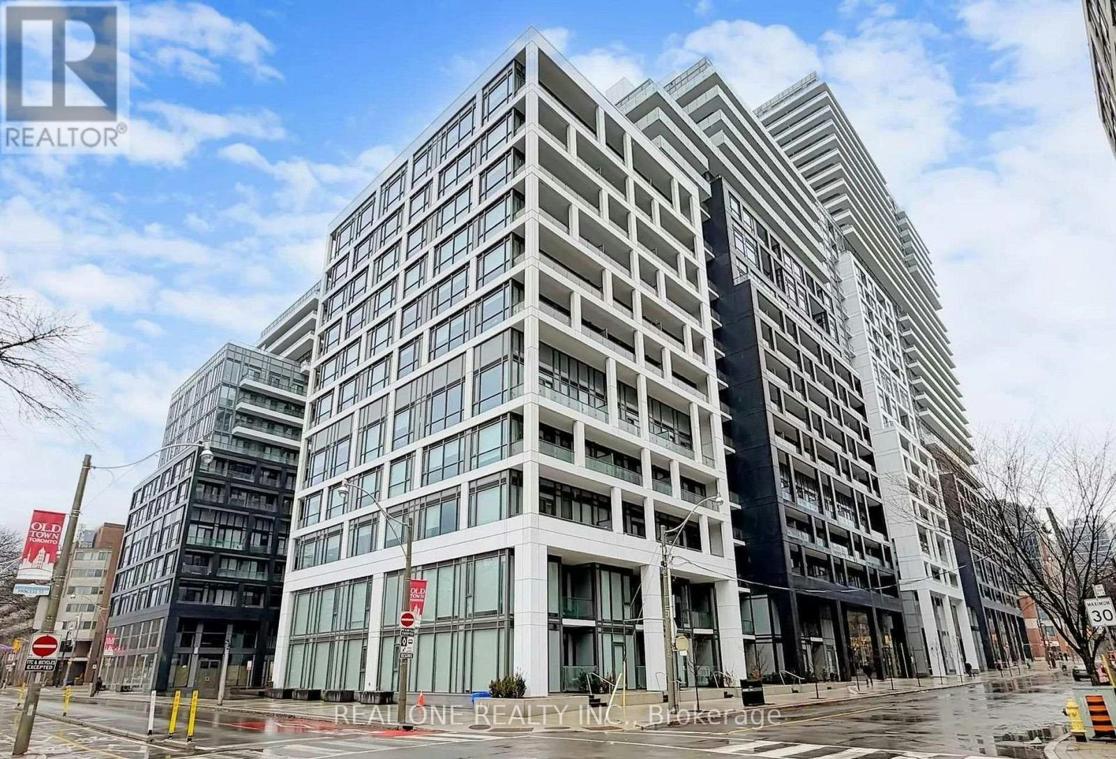1105-60 Princess Street, Toronto, ON, M5A 2C7