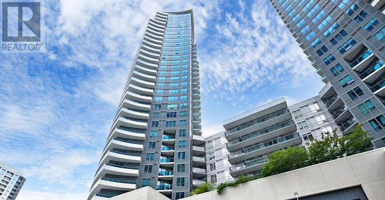 520-7161 Yonge Street, Vaughan, ON, L3T 0C8 - 2