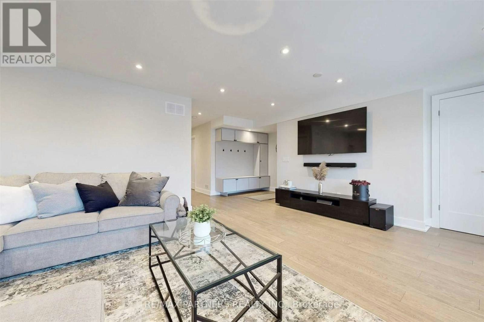 2722 Bur Oak Avenue, Markham, ON, L6B 1K5 - 3