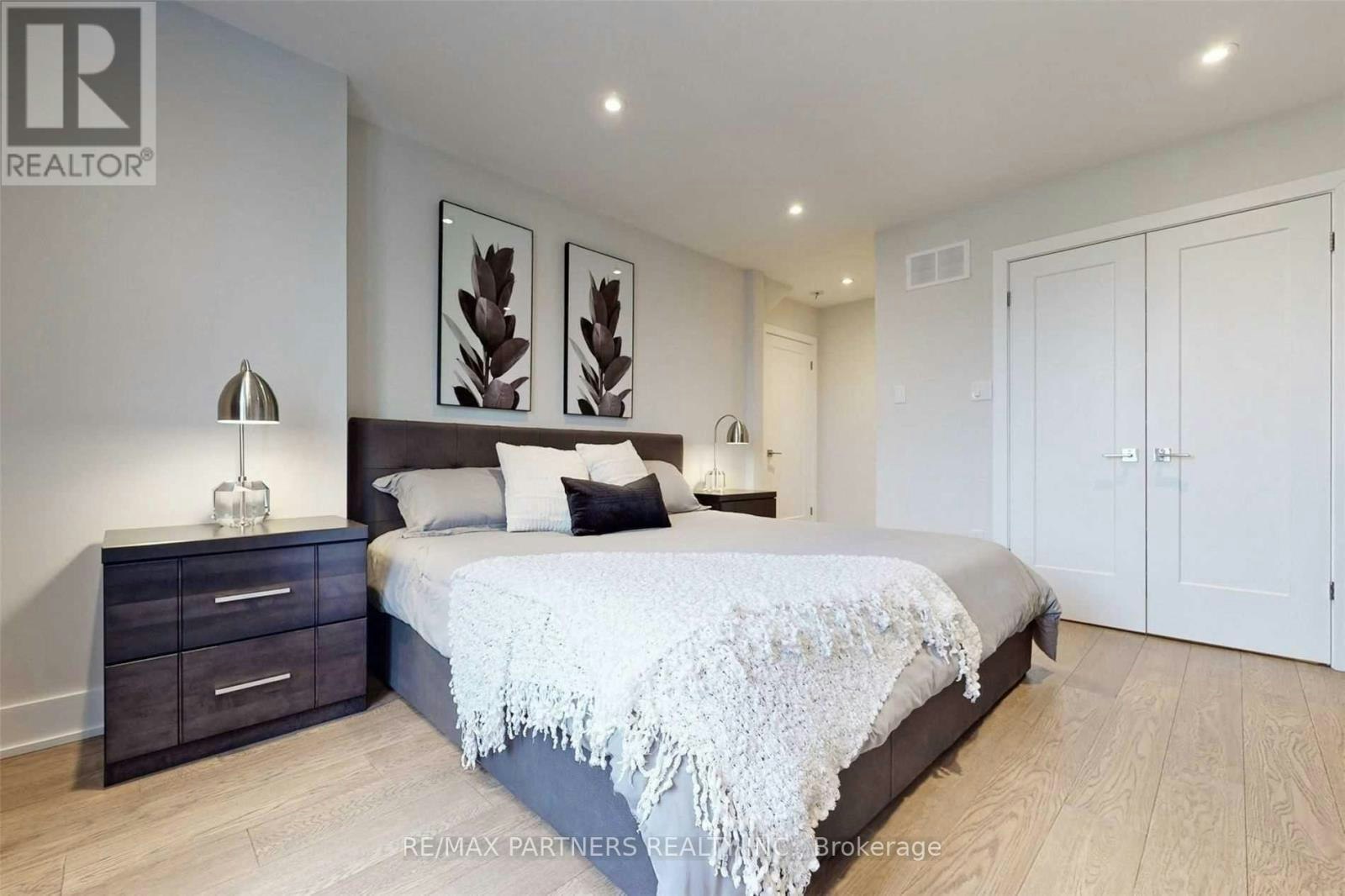 2722 Bur Oak Avenue, Markham, ON, L6B 1K5 - 16