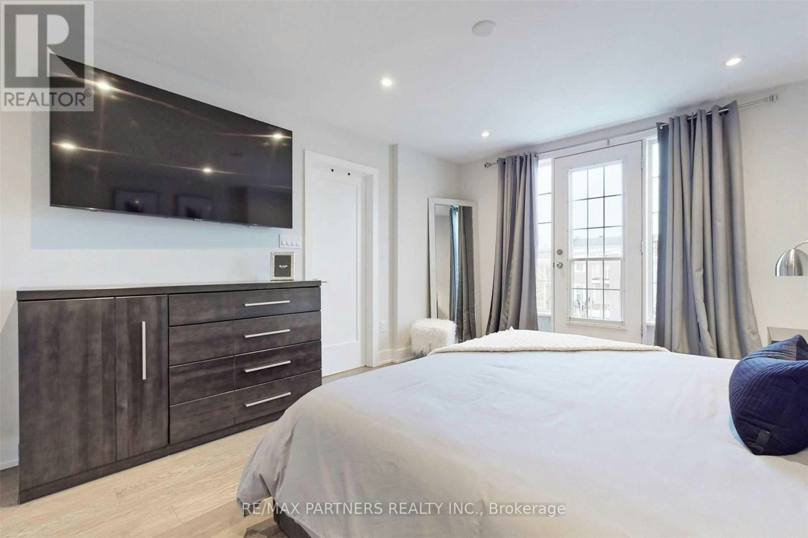 2722 Bur Oak Avenue, Markham, ON, L6B 1K5 - 17