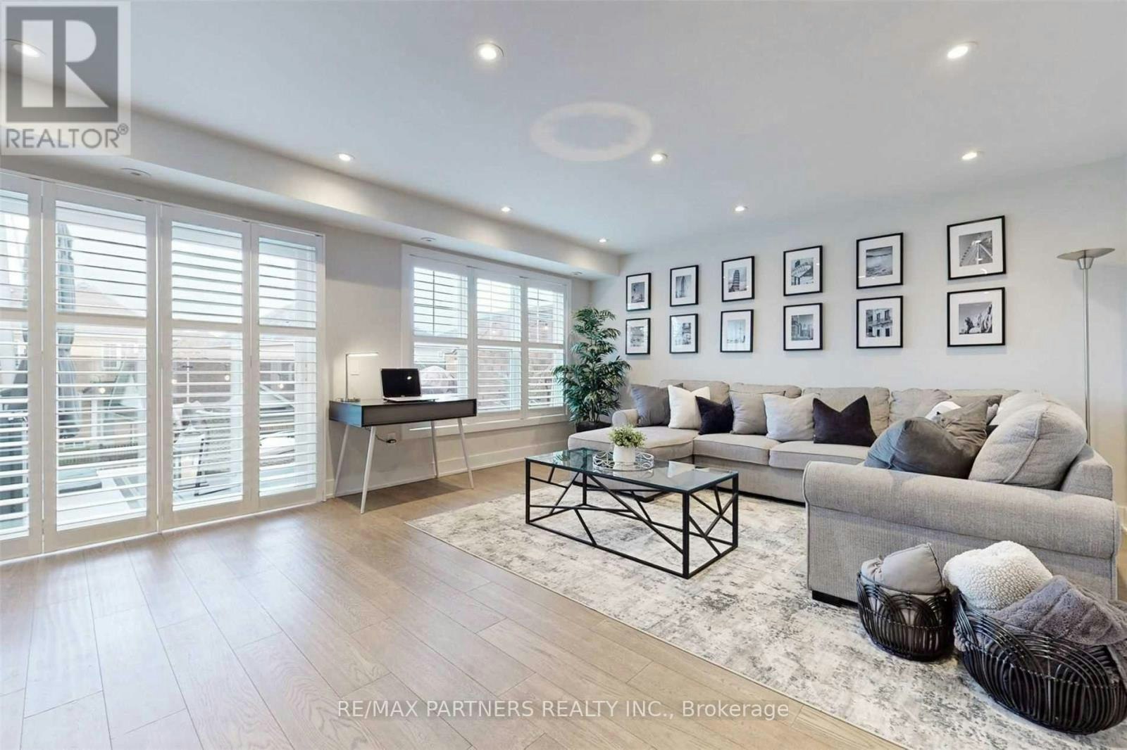 2722 Bur Oak Avenue, Markham, ON, L6B 1K5