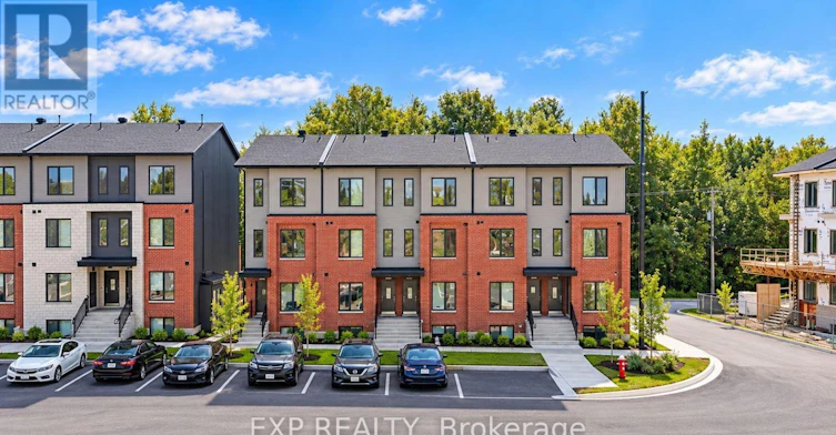 221 Antelope Private, Ottawa, ON, K2W 0C7