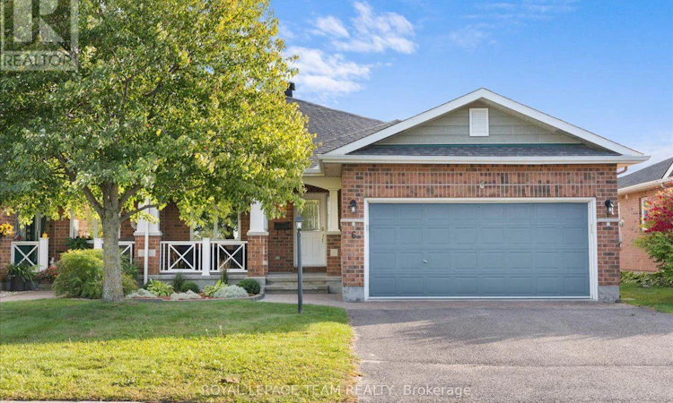 6 Amberlakes Drive