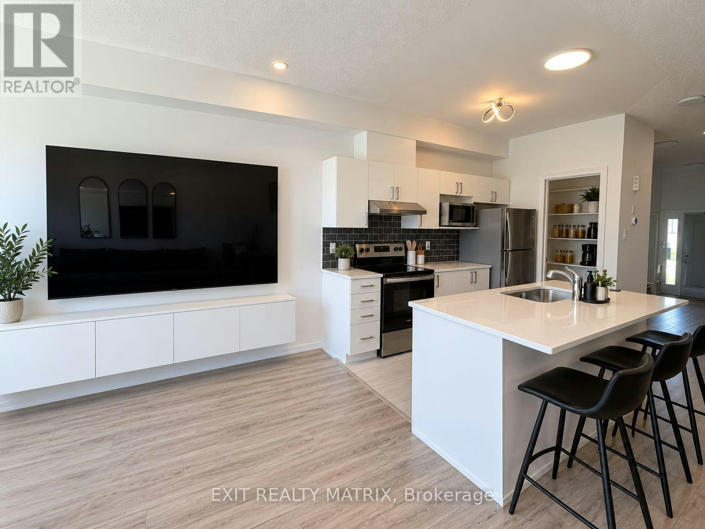 97 Rallidale Street, Ottawa, ON, K1X 0G7 - 3
