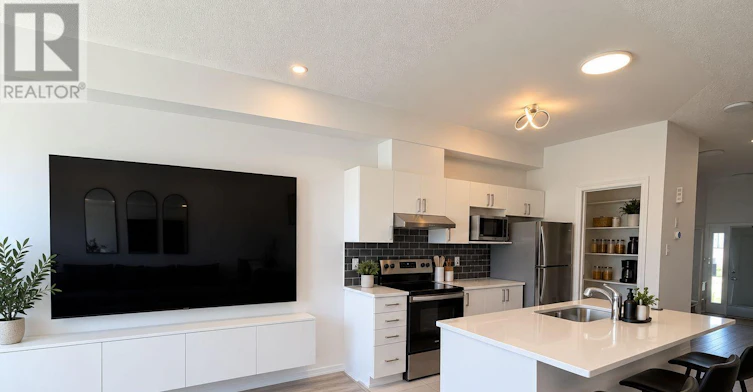 97 Rallidale Street, Ottawa, ON, K1X 0G7 - 3