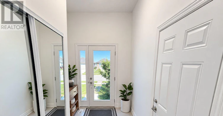 97 Rallidale Street, Ottawa, ON, K1X 0G7 - 2