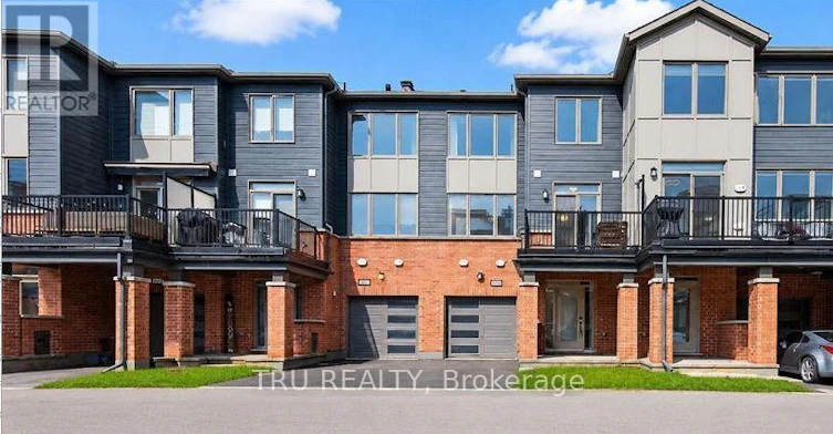 805 Kiniw Private, Ottawa, ON, K1K 4Z4