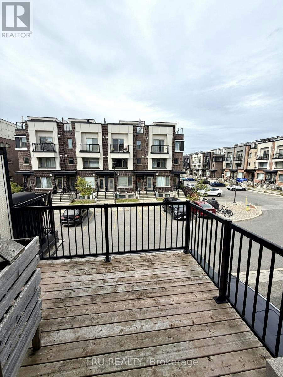805 Kiniw Private, Ottawa, ON, K1K 4Z4 - 3