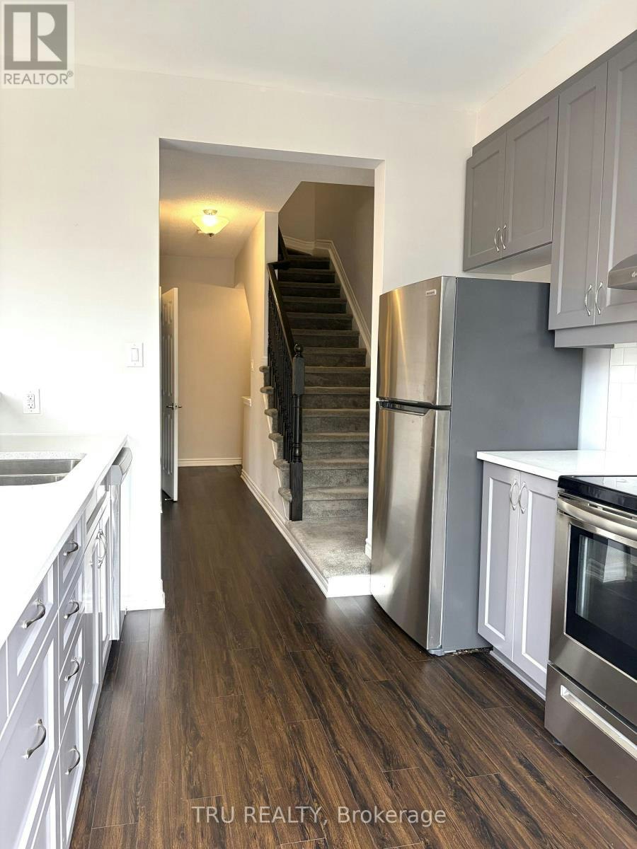 805 Kiniw Private, Ottawa, ON, K1K 4Z4 - 4