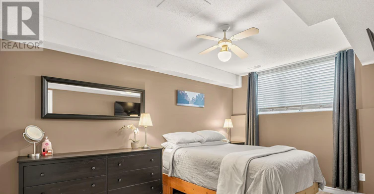 4437 Harper Avenue, Ottawa, ON, K1J 1C9 - 35