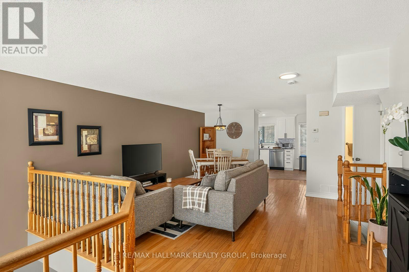 4437 Harper Avenue, Ottawa, ON, K1J 1C9 - 6