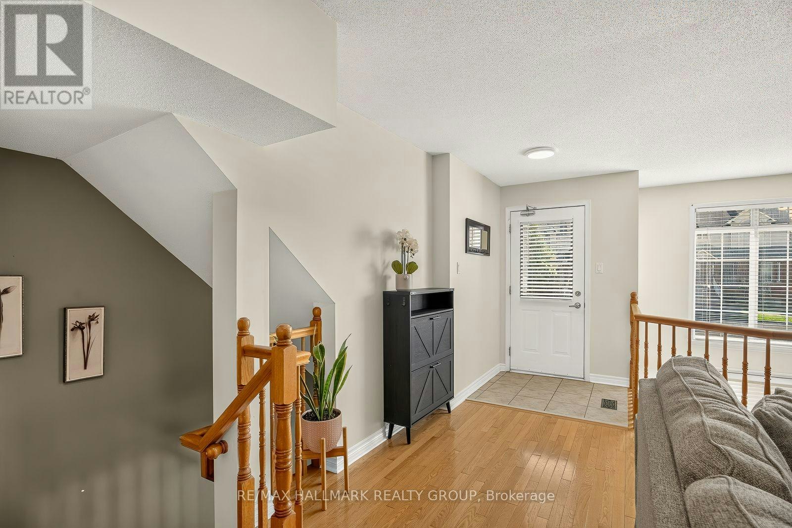 4437 Harper Avenue, Ottawa, ON, K1J 1C9 - 4