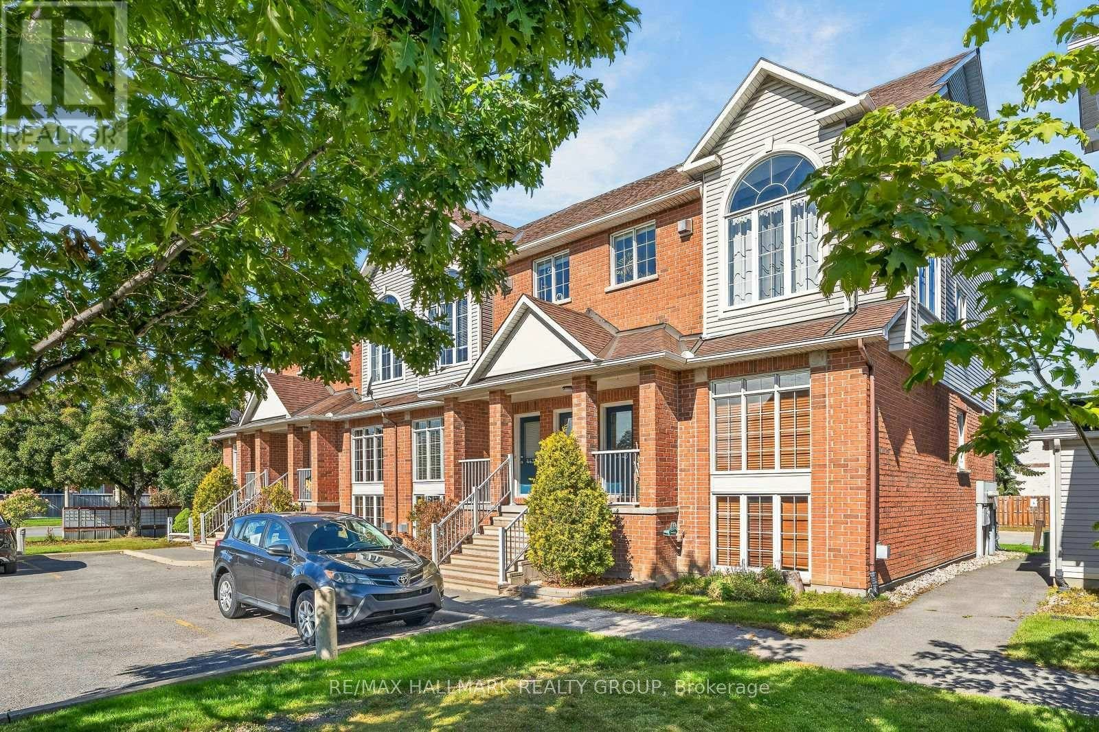 4437 Harper Avenue, Ottawa, ON, K1J 1C9